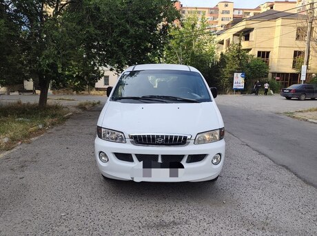 Hyundai H-1