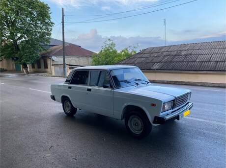 LADA (VAZ) 2107