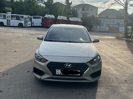 Hyundai Accent