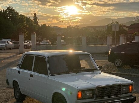 LADA (VAZ) 2107