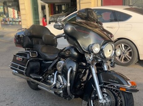 Harley-Davidson FLHX Street Glide