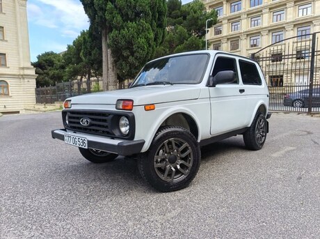 LADA (VAZ) Niva