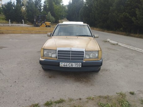 Mercedes 260 E