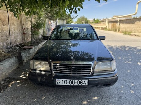 Mercedes C 220