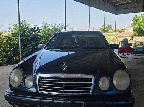 Mercedes E 280