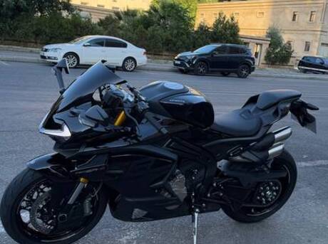 CFMOTO 750SR-S
