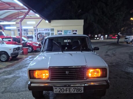 LADA (VAZ) 2107