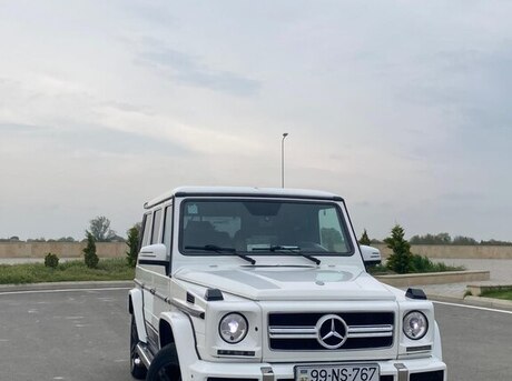 Mercedes G 300