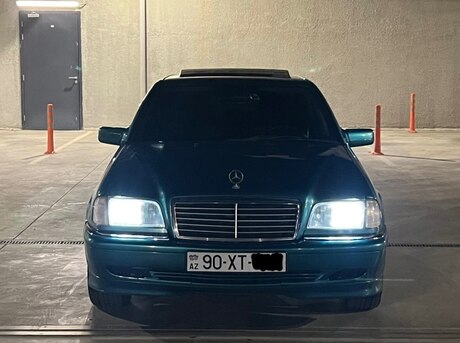 Mercedes C 180