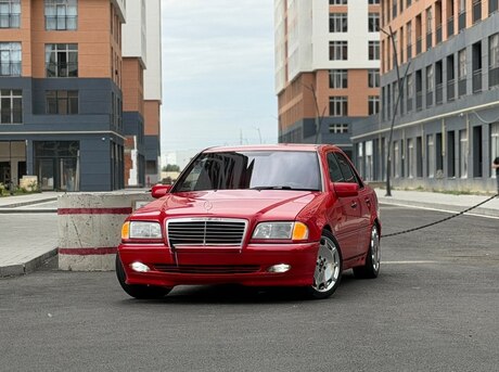 Mercedes C 240