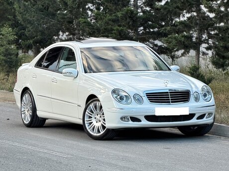 Mercedes E 240