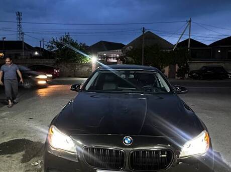 BMW 528