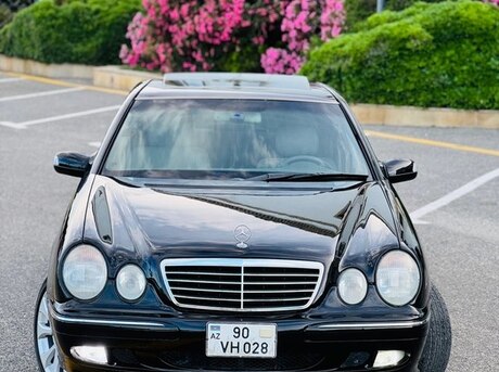 Mercedes E 320