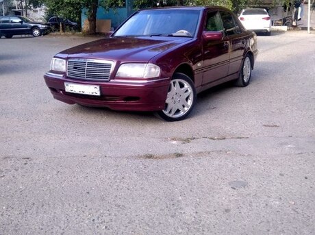 Mercedes C 220
