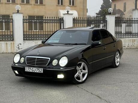 Mercedes E 320