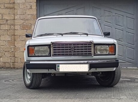 LADA (VAZ) 2107