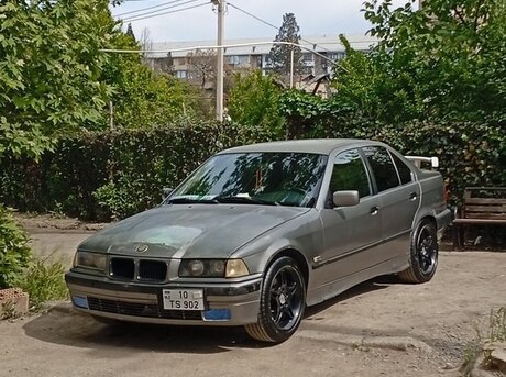 BMW 325