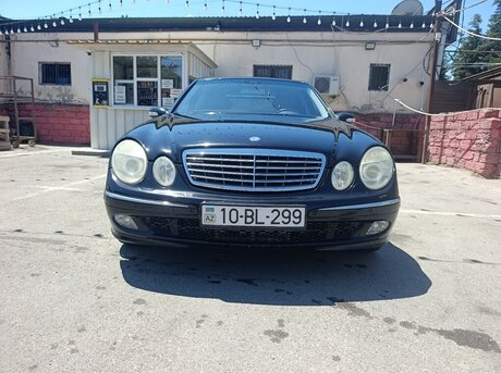 Mercedes E 500