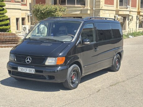 Mercedes V 220