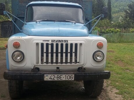 GAZ 53