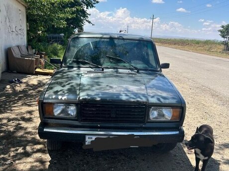 LADA (VAZ) 2107