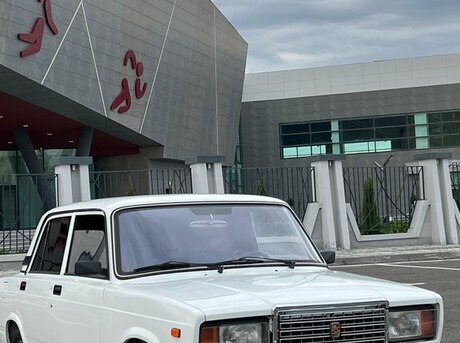 LADA (VAZ) 2107
