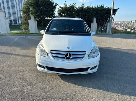 Mercedes B 170