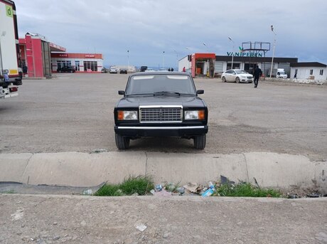 LADA (VAZ) 2107
