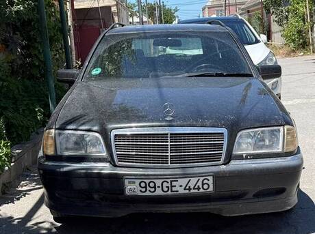 Mercedes C 180