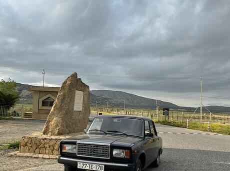 LADA (VAZ) 2107