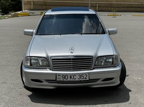 Mercedes C 180