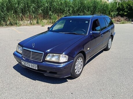 Mercedes C 240