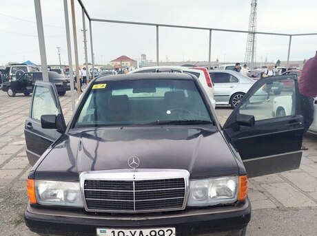 Mercedes 190