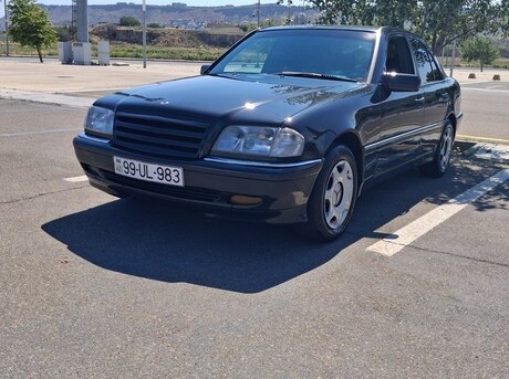 Mercedes C 200