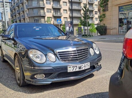 Mercedes E 220