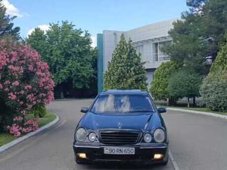 Mercedes E 220
