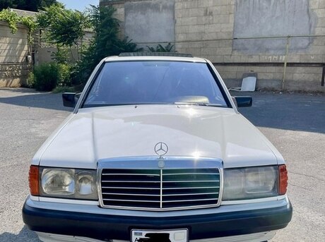 Mercedes 190