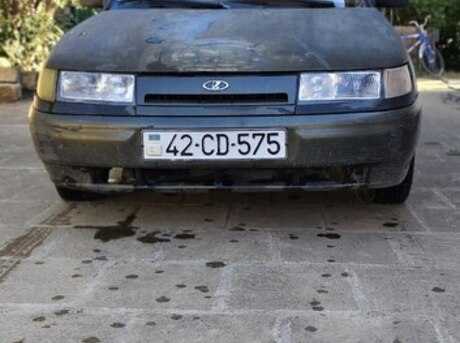 LADA (VAZ) 2111