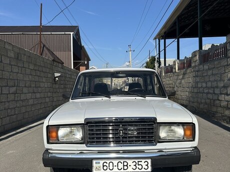 LADA (VAZ) 2107