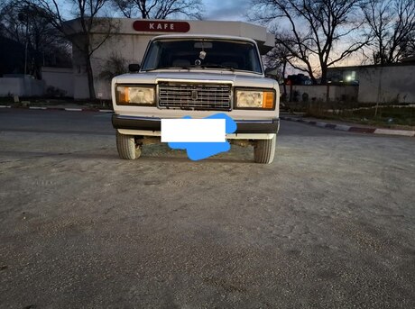 LADA (VAZ) 2107