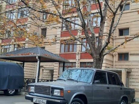 LADA (VAZ) 2107