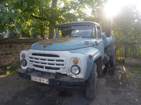 ZIL 130