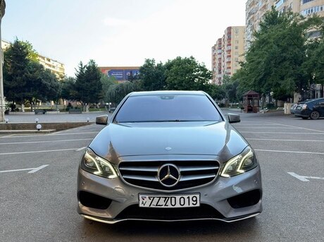 Mercedes E 220