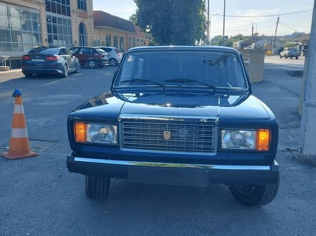 LADA (VAZ) 2107