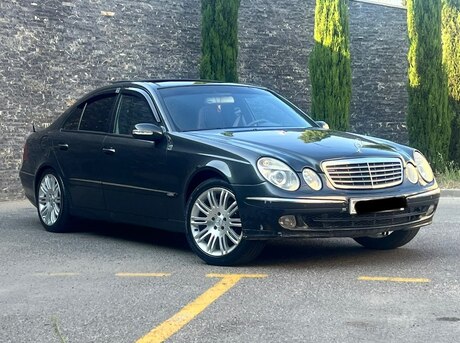 Mercedes E 320