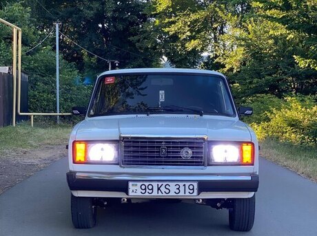 LADA (VAZ) 2107