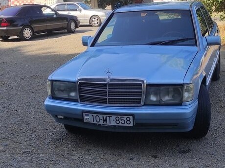 Mercedes 190