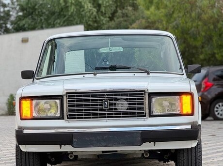 LADA (VAZ) 2107