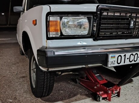 LADA (VAZ) 2107