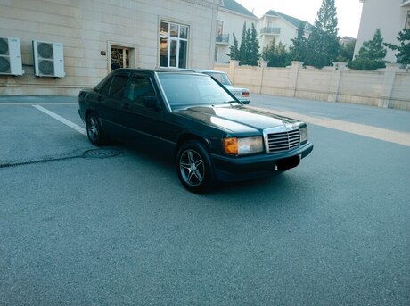 Mercedes 190